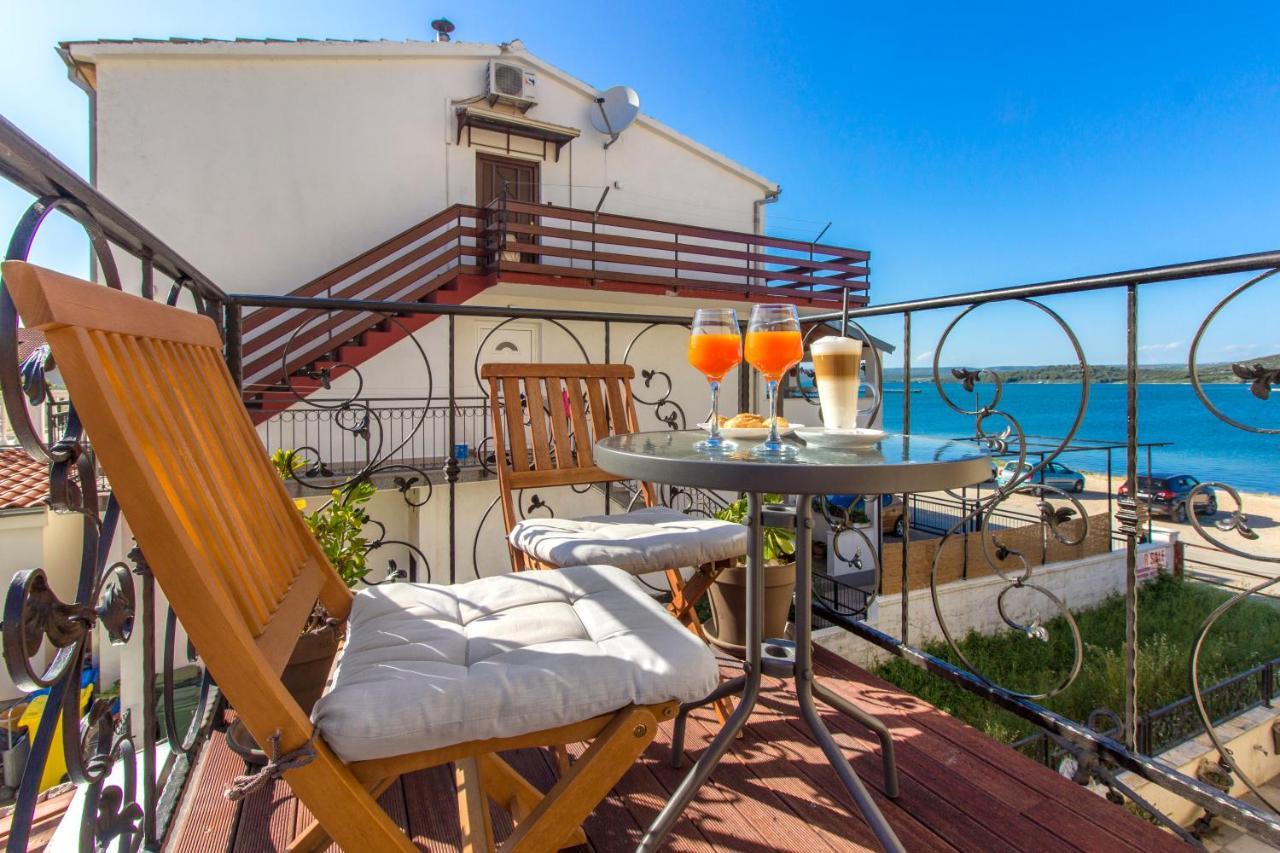 Apartmani Nikolina Seaview Šibenik Extérieur photo